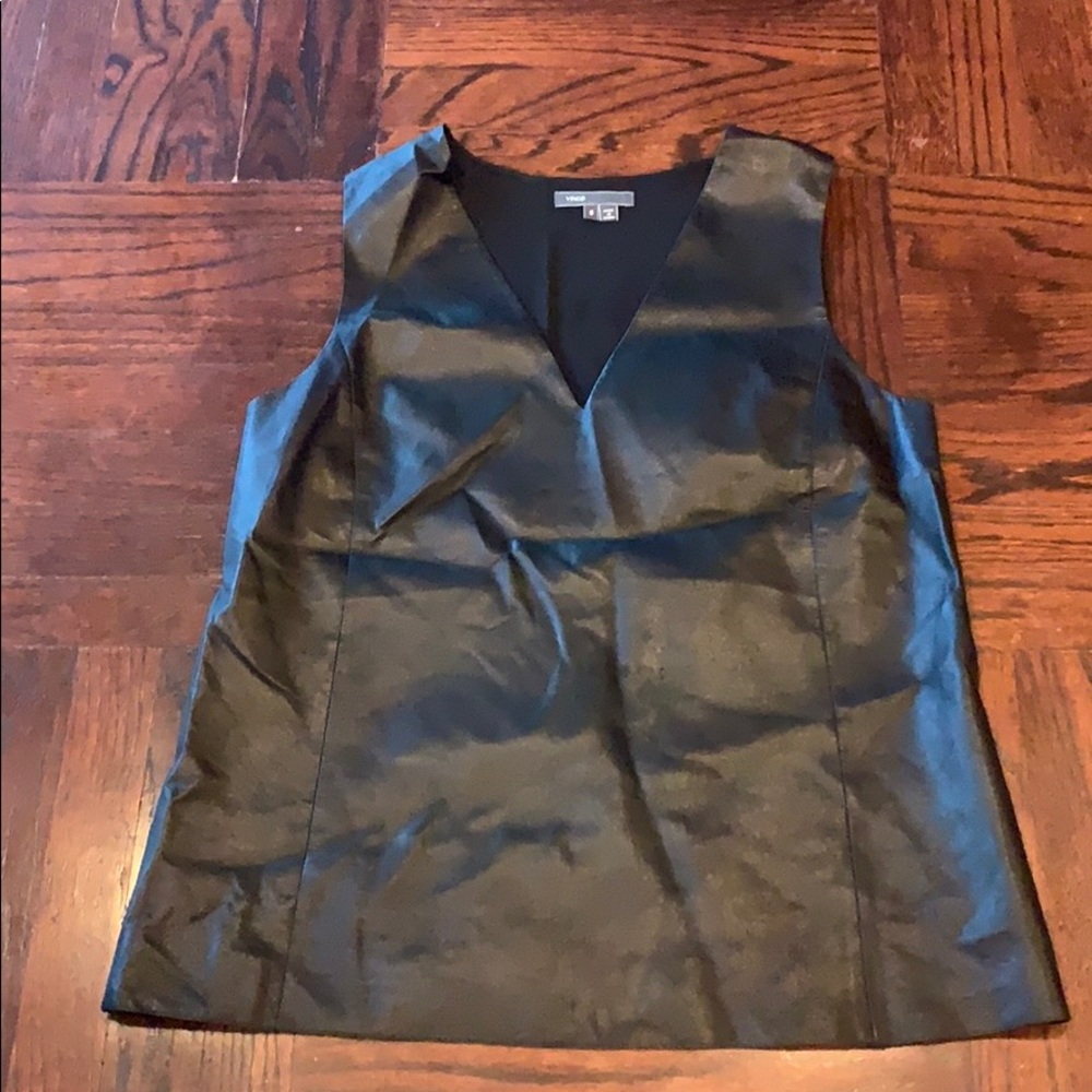 Vince camuto top sleeveless size 8 leather silk